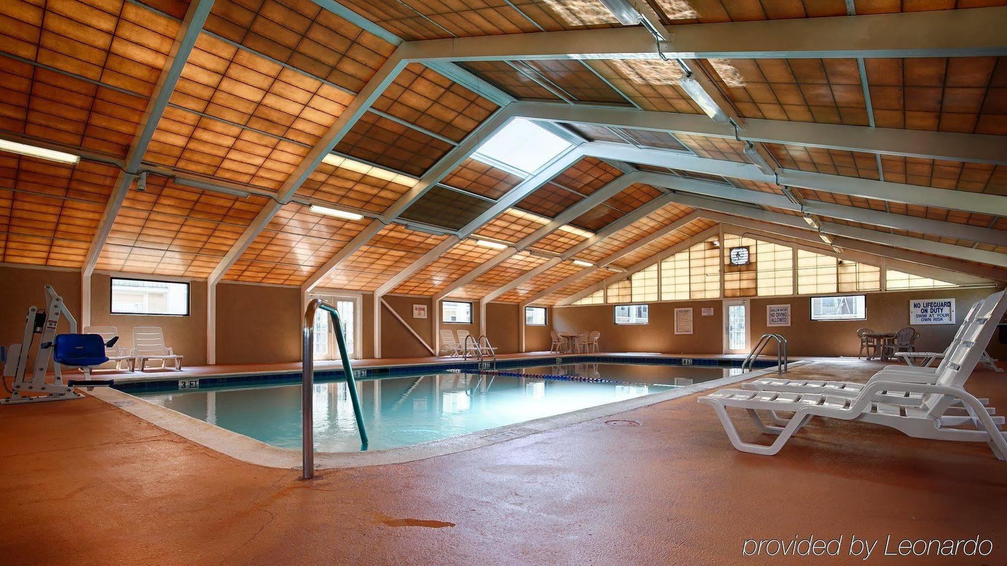 Best Western Point South Ємассі Екстер'єр фото
