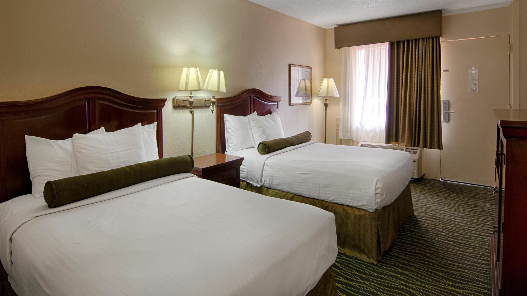 Best Western Point South Ємассі Екстер'єр фото
